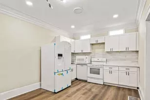 684 S Elizabeth Pl S, Atlanta, GA 30318 - Photo 5