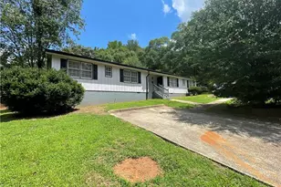 4420 Lynn Ct, Powder Springs, GA 30127 - Photo 1