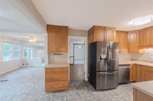 808 Glen Circle, Lawrenceville, GA 30044 - Photo 13