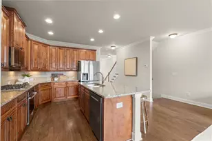 7640 Willoughby Ct, Alpharetta, GA 30005 - Photo 5