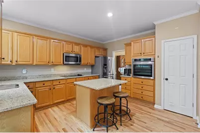 325 Trowbridge Lane, Lawrenceville, GA 30043 - Photo 13