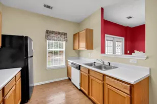 928 Tree Creek Blvd, Lawrenceville, GA 30043 - Photo 11