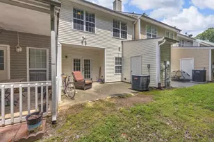 928 Tree Creek Blvd, Lawrenceville, GA 30043 - Photo 27