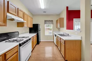 928 Tree Creek Blvd, Lawrenceville, GA 30043 - Photo 9