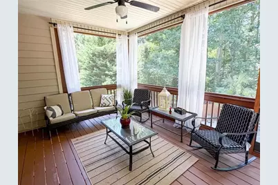 1020 Honey Lane, Loganville, GA 30052 - Photo 13