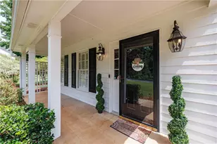 881 Providence Dr, Lawrenceville, GA 30044 - Photo 3