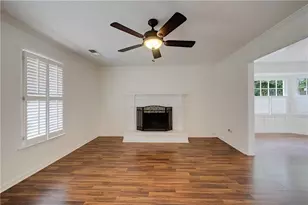 881 Providence Dr, Lawrenceville, GA 30044 - Photo 7