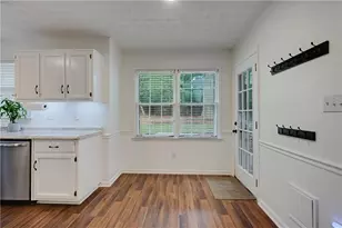 881 Providence Dr, Lawrenceville, GA 30044 - Photo 15