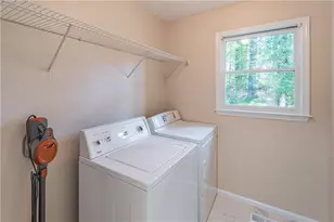 5747 Starboard Ct, Buford, GA 30518 - Photo 37