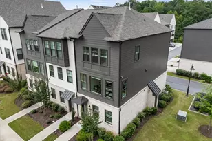 6579 Beacon Dr, Atlanta, GA 30328 - Photo 3