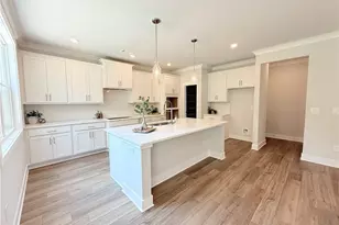 5527 Tullis Dr, Gainesville, GA 30507 - Photo 17