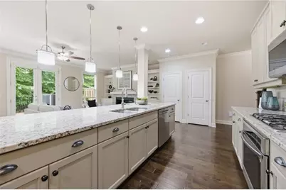 3910 Glenview Club Lane, Duluth, GA 30097 - Photo 9