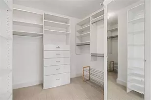 700 Park Regency Pl NE, Atlanta, GA 30326 - Photo 21