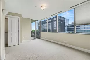 700 Park Regency Pl NE, Atlanta, GA 30326 - Photo 9