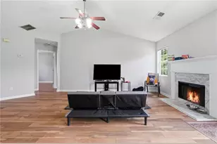695 Amelia Grove Ln, Lawrenceville, GA 30045 - Photo 5