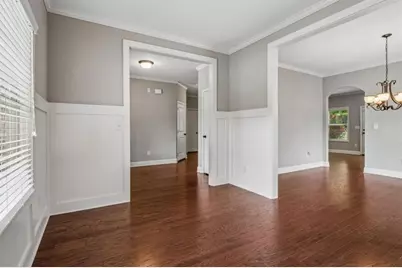 4327 Chesterfield Court, Buford, GA 30518 - Photo 9