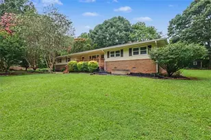 345 Hickory Hills Dr, Jefferson, GA 30549 - Photo 1
