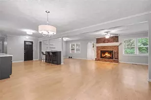 345 Hickory Hills Dr, Jefferson, GA 30549 - Photo 3