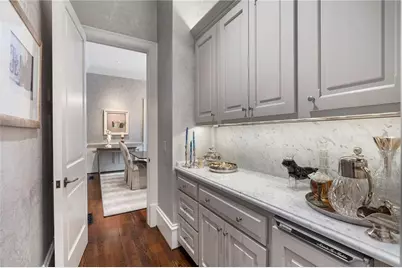 675 W Paces Ferry, #4 Road NW, Atlanta, GA 30327 - Photo 17