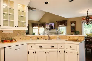 1128 Arborhill Dr, Woodstock, GA 30189 - Photo 3