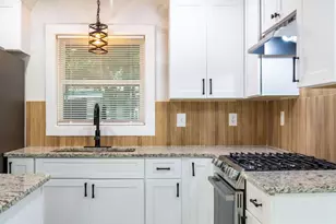 5165 Woodland Dr, Forest Park, GA 30297 - Photo 19