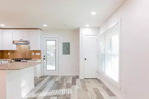 5165 Woodland Dr, Forest Park, GA 30297 - Photo 21