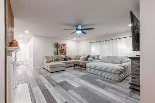 5165 Woodland Dr, Forest Park, GA 30297 - Photo 13