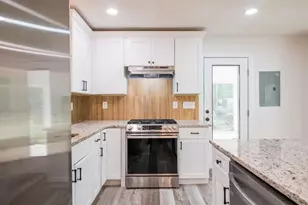 5165 Woodland Dr, Forest Park, GA 30297 - Photo 23