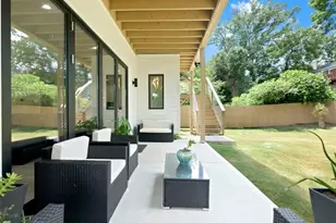 379 Enota Pl, Atlanta, GA 30310 - Photo 41