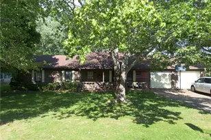 2594 Morgan Lake Dr NE, Marietta, GA 30066 - Photo 1