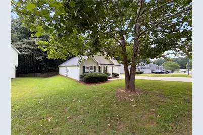 10543 Crabtree Drive, Jonesboro, GA 30238 - Photo 15