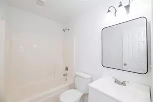 22 S Eugenia Pl NW, Atlanta, GA 30318 - Photo 7