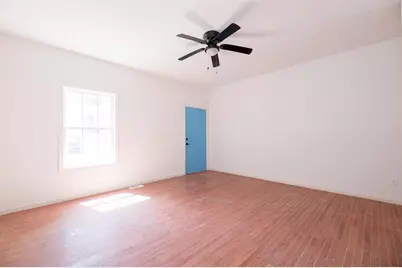 22 S Eugenia Place NW, Atlanta, GA 30318 - Photo 15