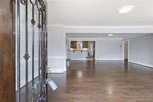 2090 Panstone Ct SW, Marietta, GA 30060 - Photo 9