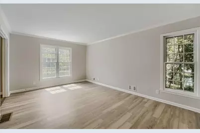 5717 Braddock Court, Atlanta, GA 30350 - Photo 13