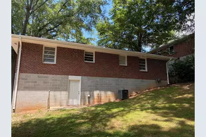 2064 Montrose Drive, East Point, GA 30344 - Photo 17