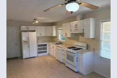 2064 Montrose Drive, East Point, GA 30344 - Photo 5