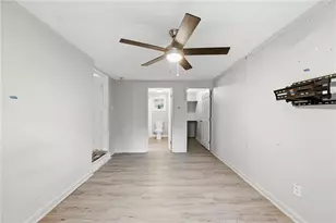 1112 Valley View Rd SE, Atlanta, GA 30315 - Photo 25