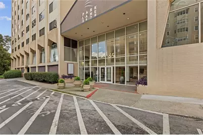 2479 Peachtree Road #APT 1716, Atlanta, GA 30305 - Photo 3