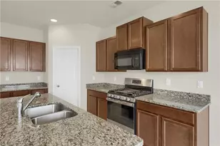 1825 Crandon Ct, McDonough, GA 30253 - Photo 7