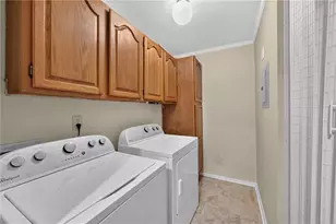 123 Warm Springs Centers, Roswell, GA 30075 - Photo 19