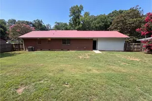 1375 S Hicks Cir NW, Conyers, GA 30012 - Photo 17