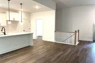 200 Blackberry Ct, Pendergrass, GA 30567 - Photo 3