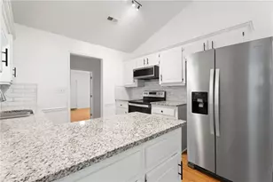 7745 Antebellum Ln, Riverdale, GA 30274 - Photo 11