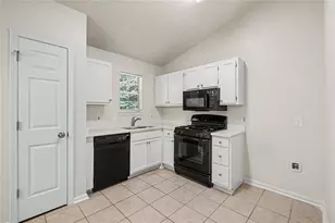 529 Bluff Ct, Woodstock, GA 30188 - Photo 7