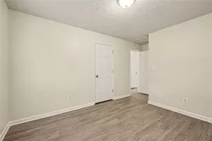 529 Bluff Ct, Woodstock, GA 30188 - Photo 15