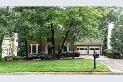 760 Edgewater Lane NW, Kennesaw, GA 30144 - Photo 3
