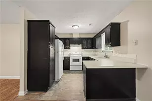 2900 Rosecommons Dr, Hampton, GA 30228 - Photo 9