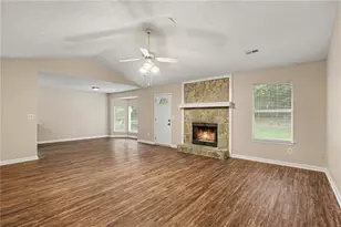2900 Rosecommons Dr, Hampton, GA 30228 - Photo 5
