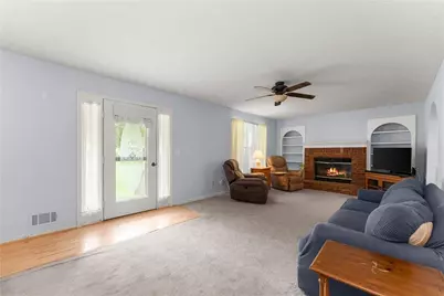 1085 Crystal Water Drive, Lawrenceville, GA 30045 - Photo 5